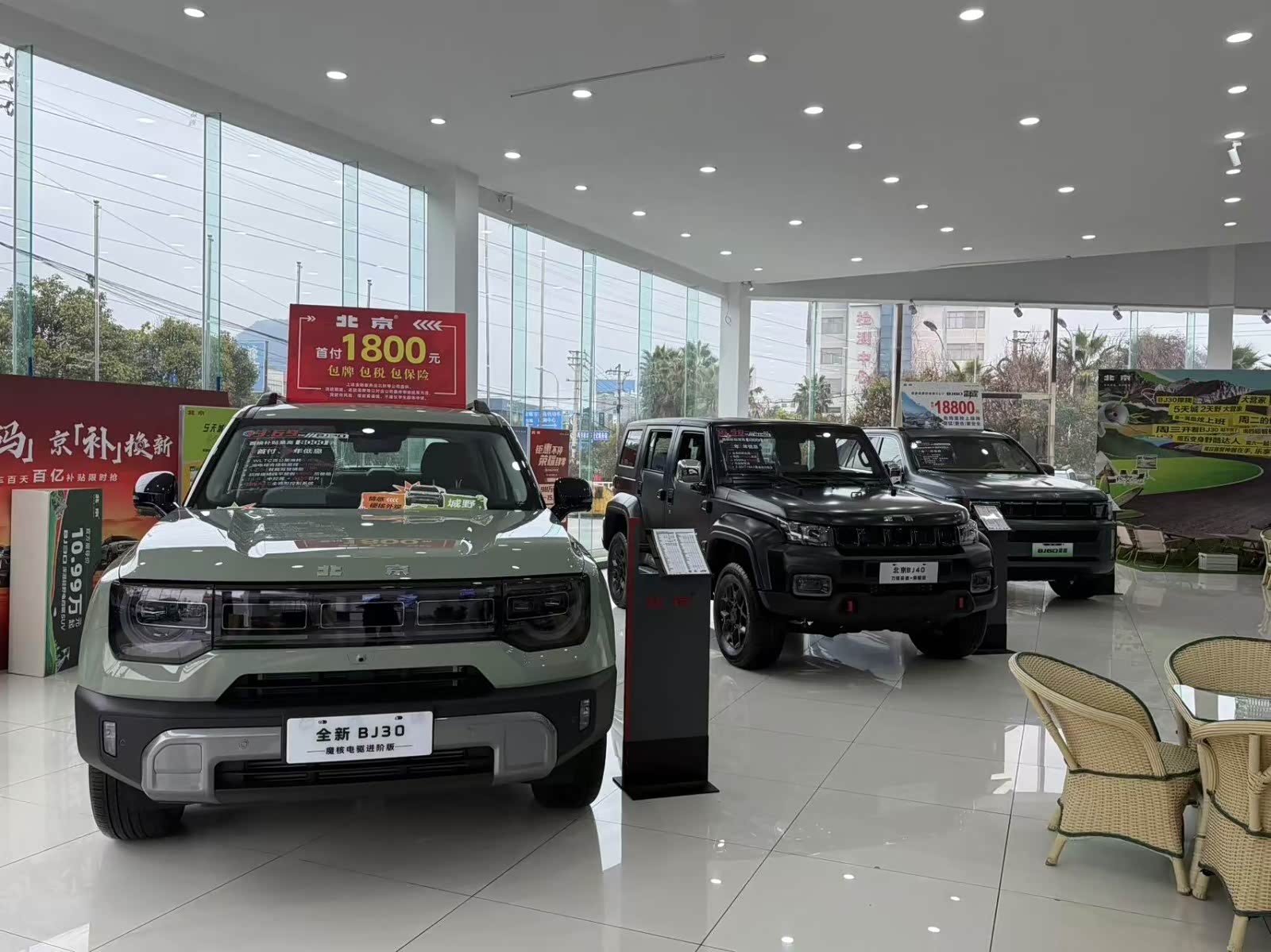 新车展示区
