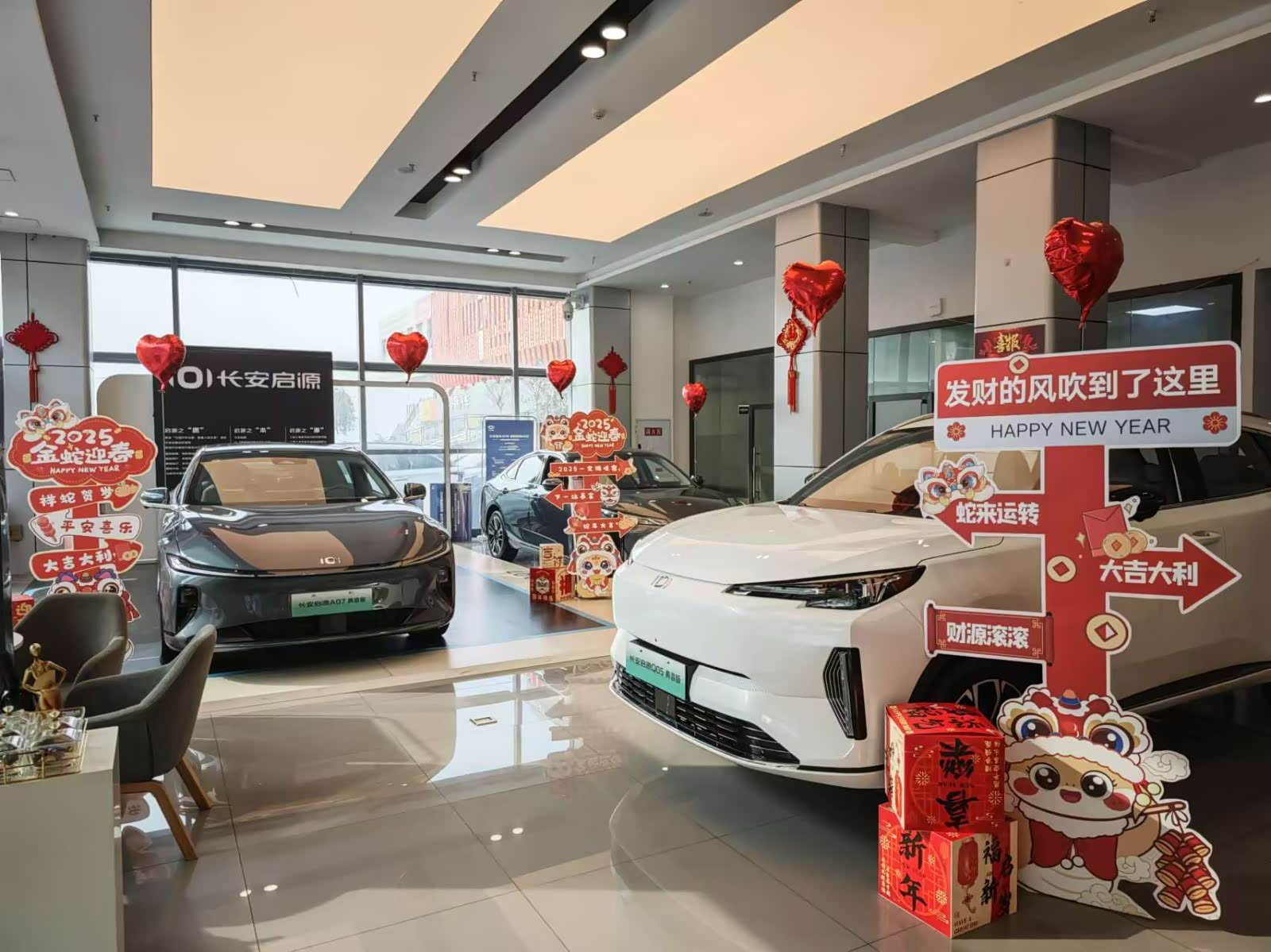 新车展示区