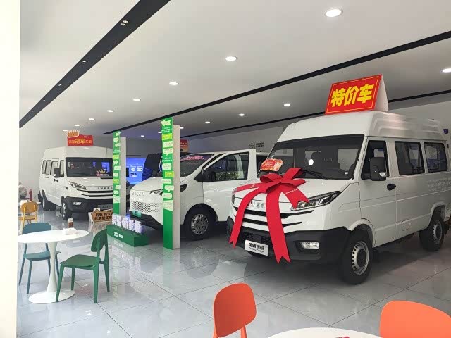 新车展示区