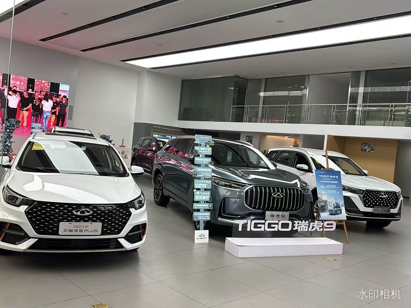新车展示区