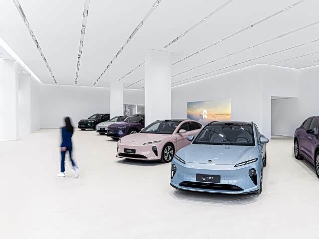 新车展示区