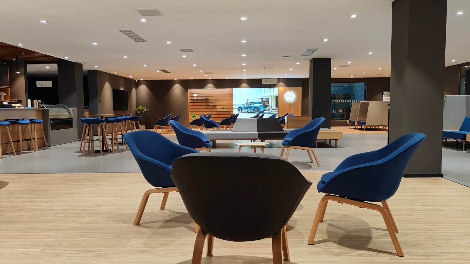 漳州富盛上汽大众4s店 休息区