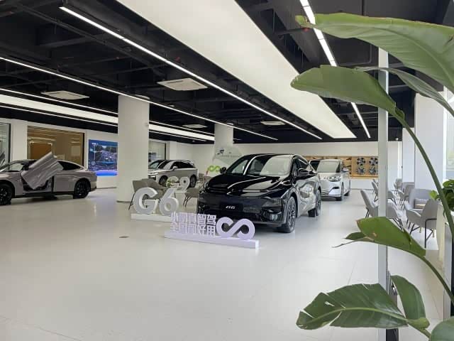 新车展示区