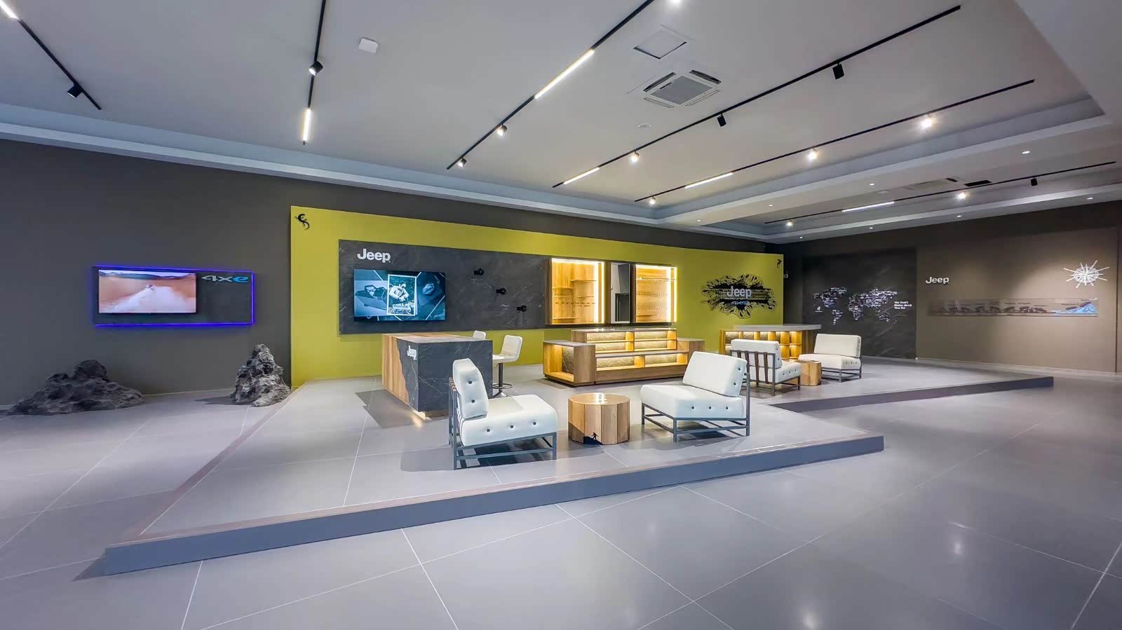 新车展示区