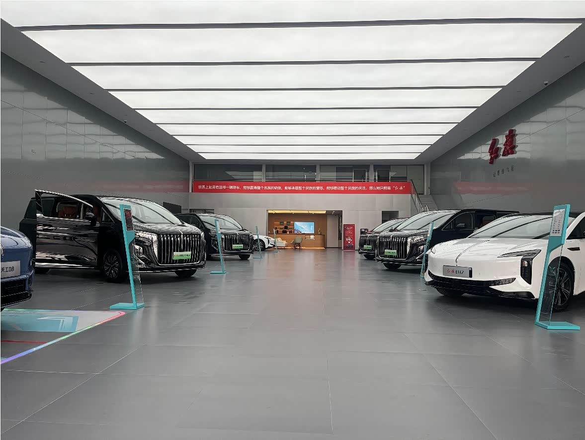 新车展示区