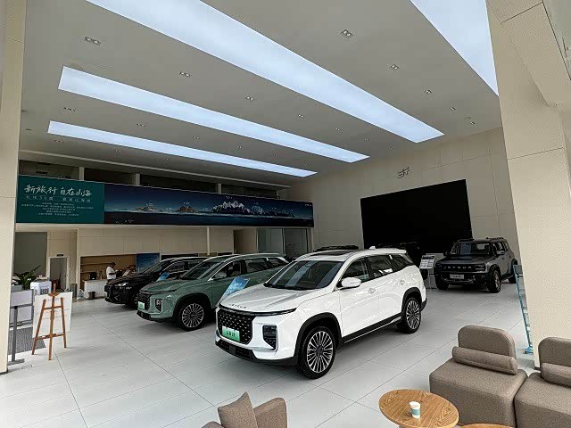 新车展示区
