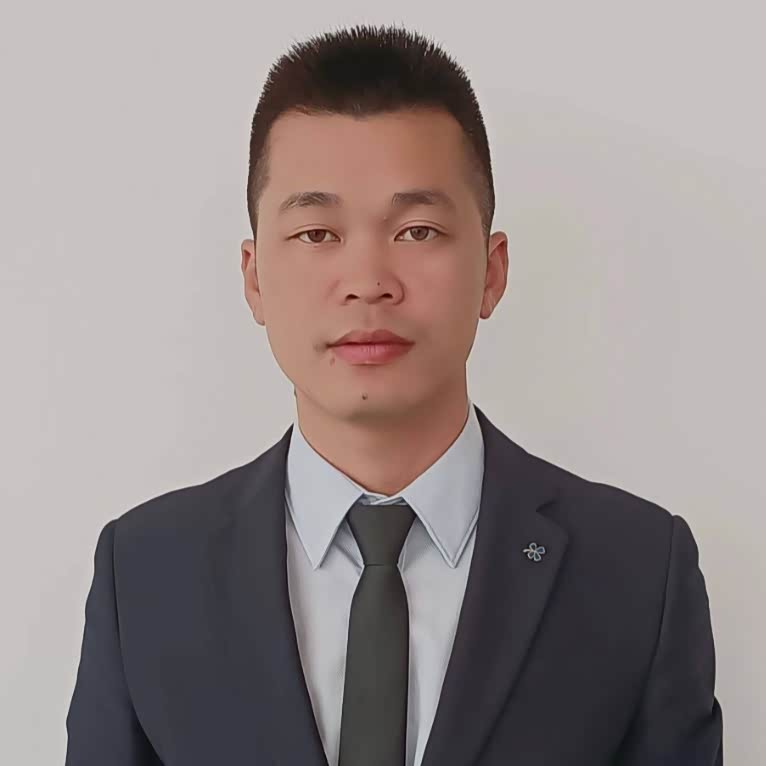 何洪飞