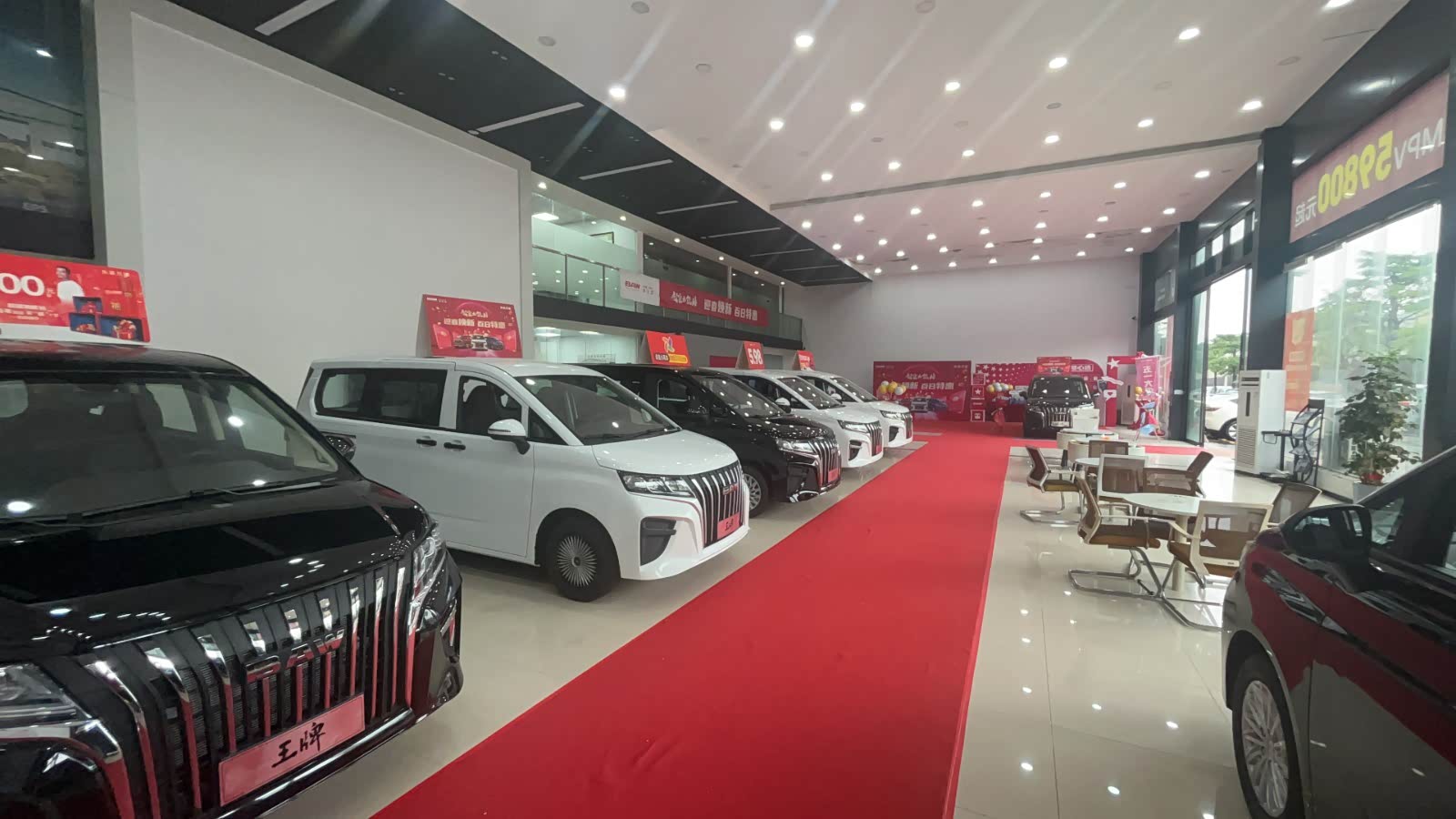 新车展示区