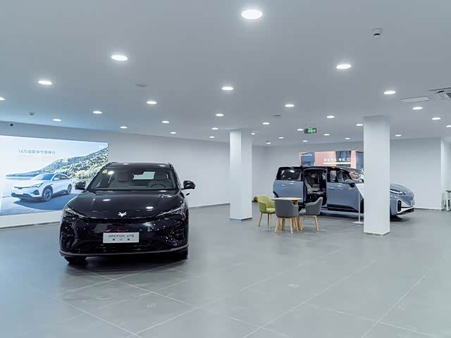 新车展示区