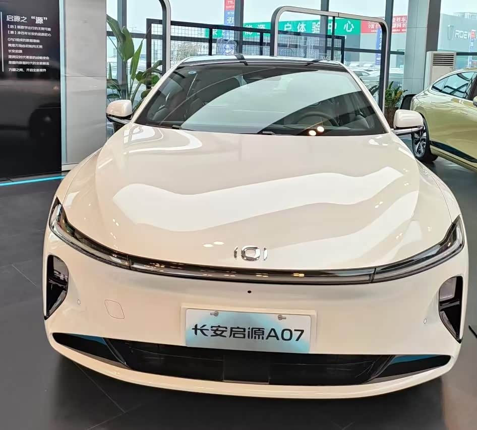 新车展示区