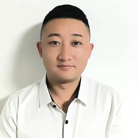 董利君