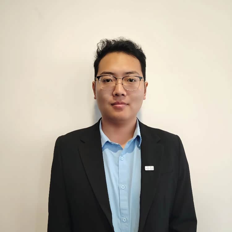 阎俊亦