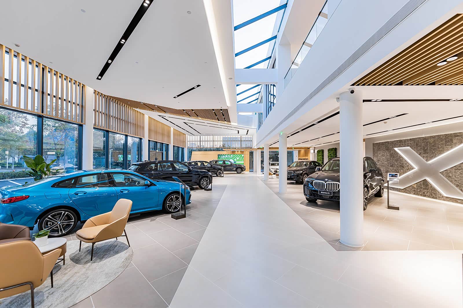 新车展示区