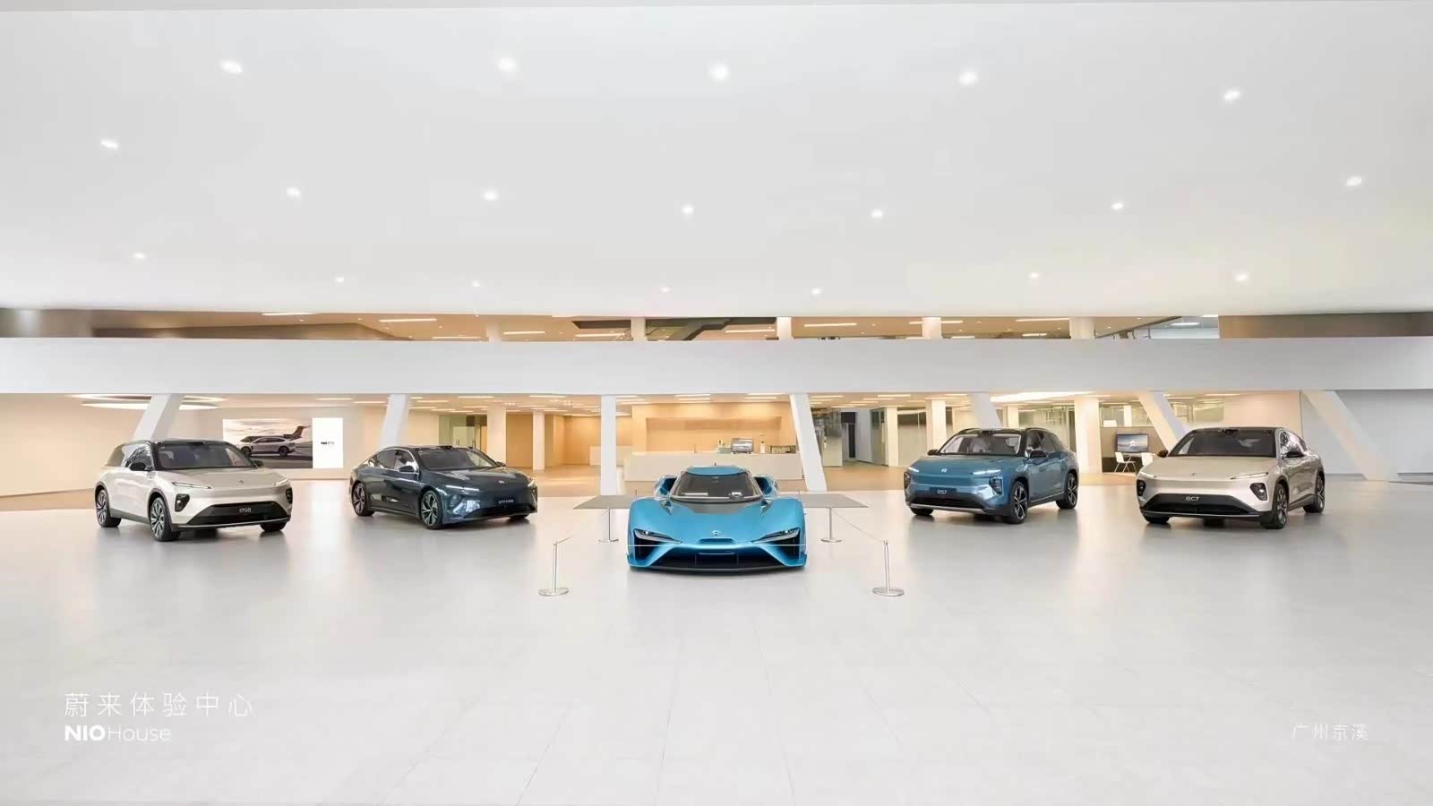 新车展示区
