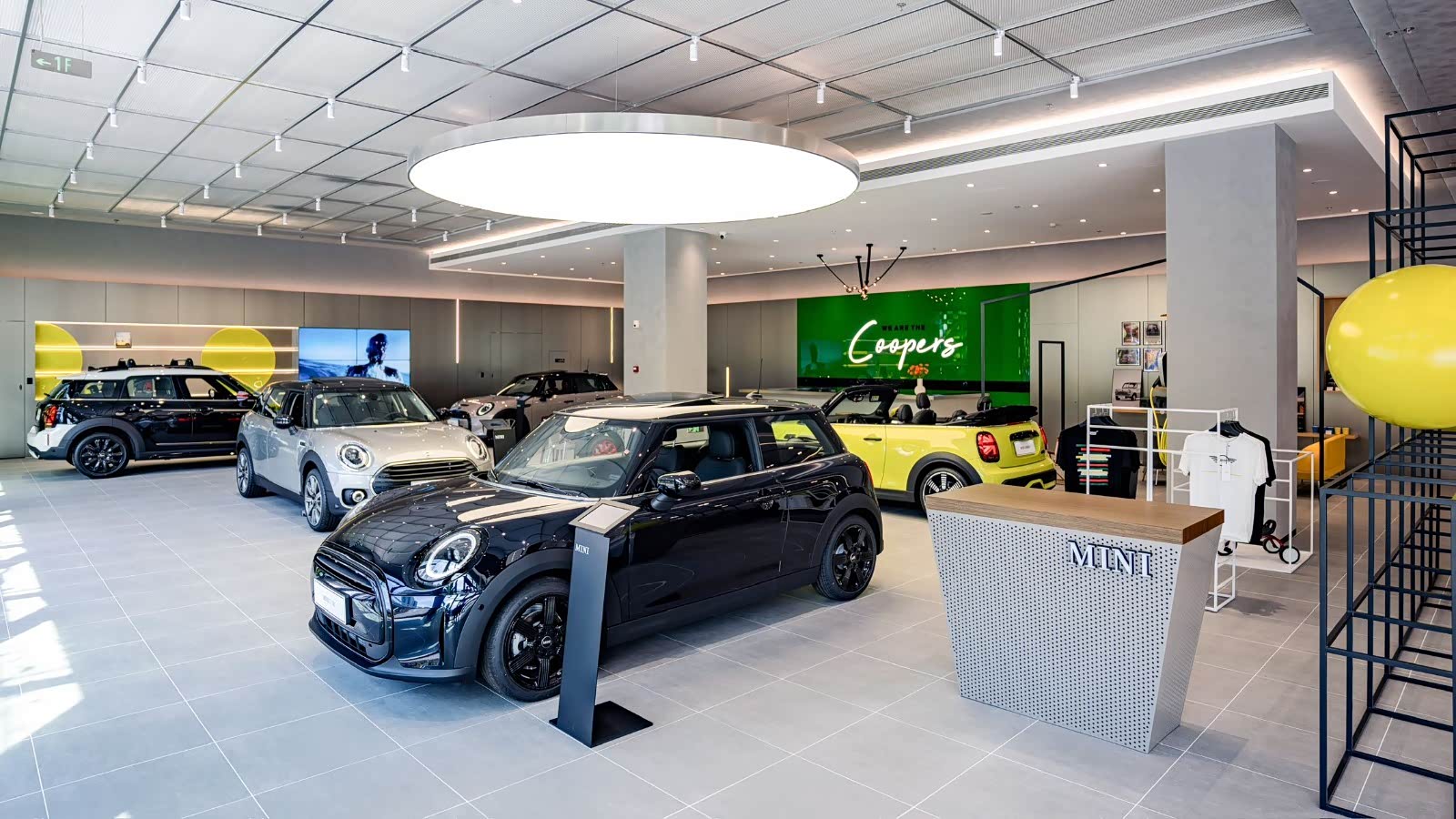 新车展示区
