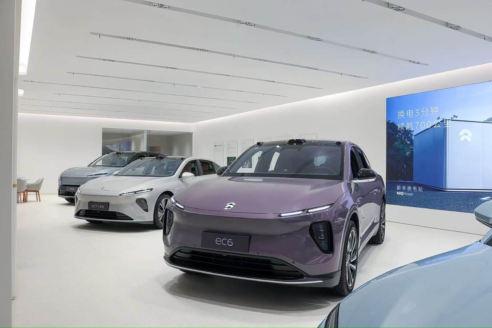 新车展示区