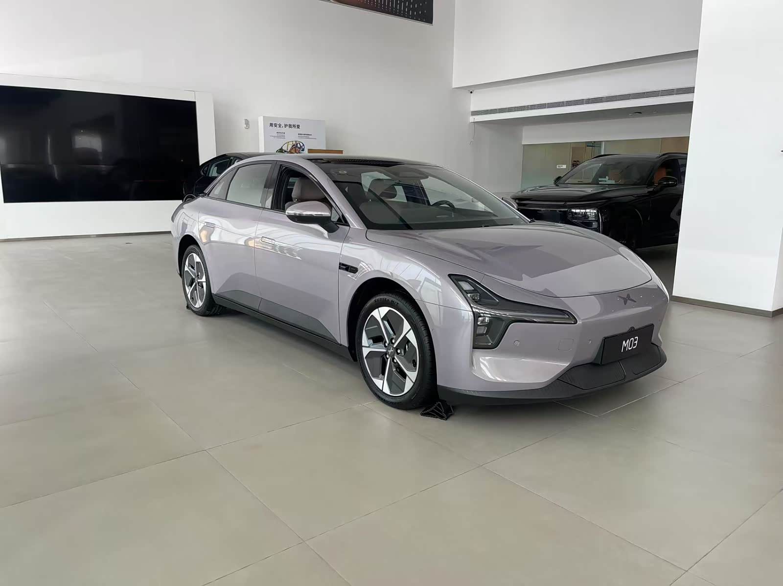 新车展示区