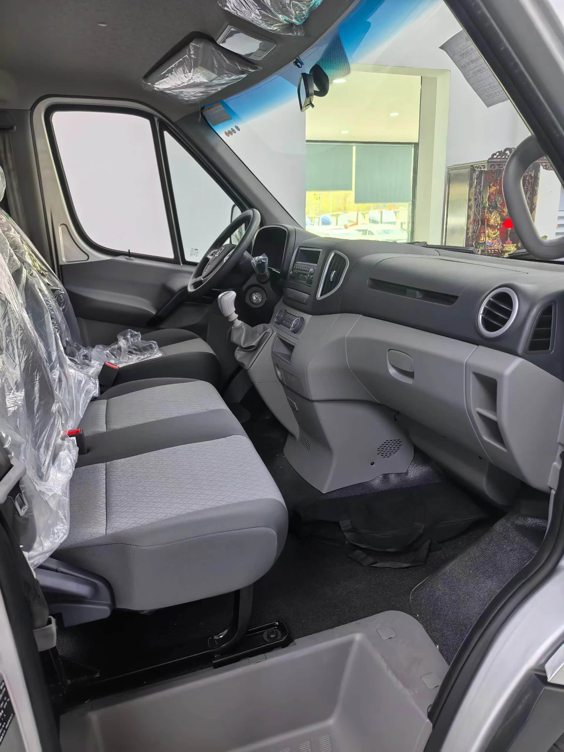 星锐EV正价销售18.68万起 欢迎到店垂询