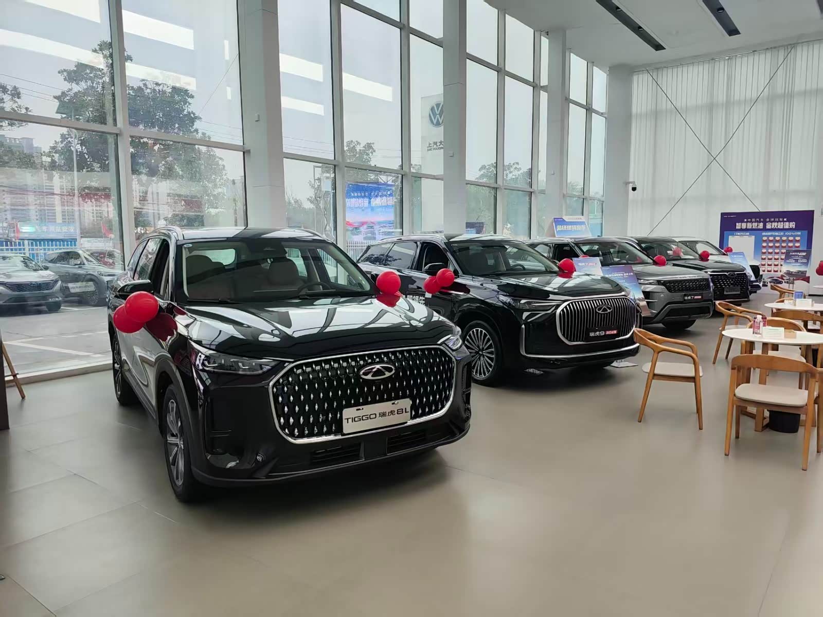 新车展示区