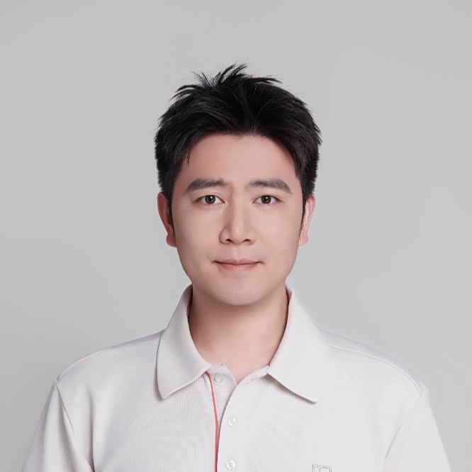 龙少伟