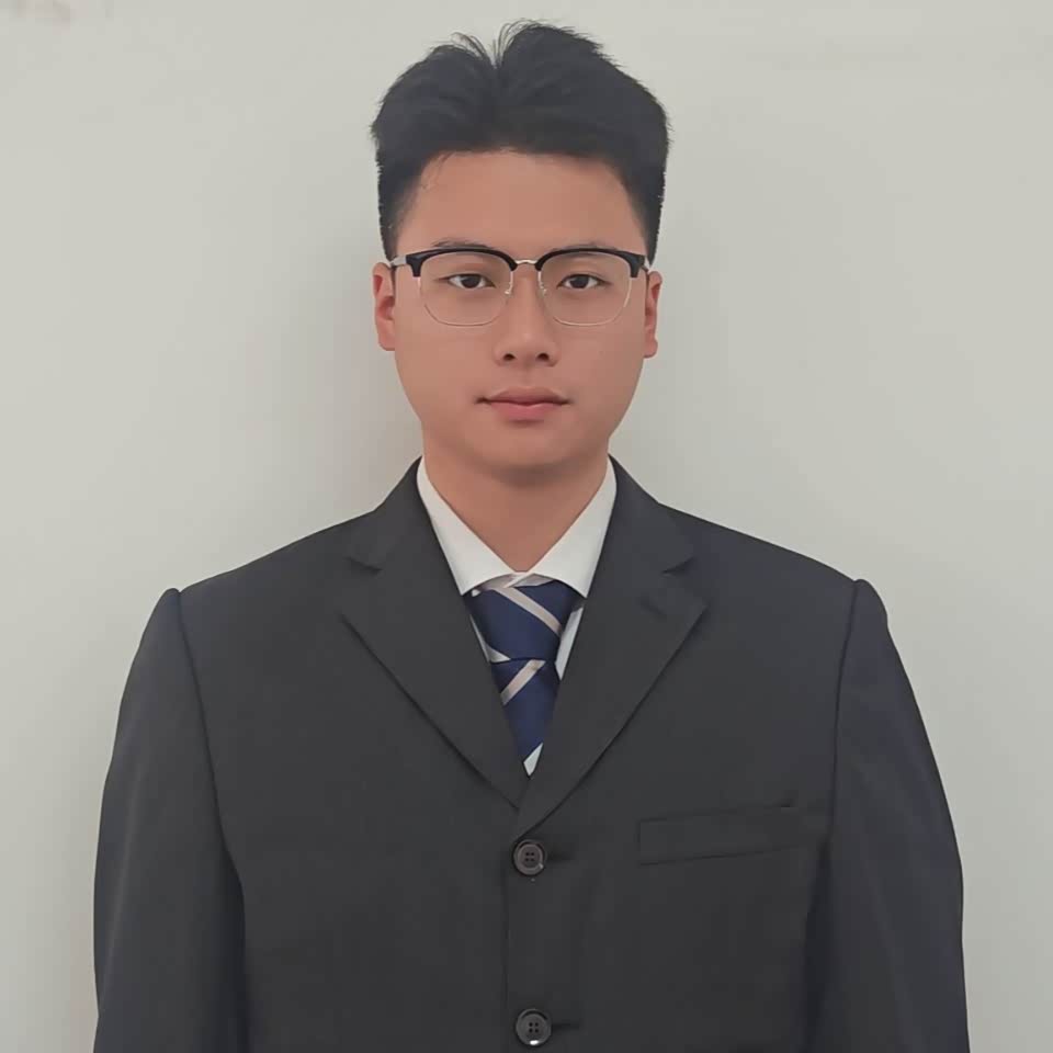 李煜驰明