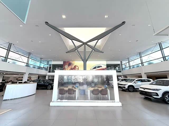 新车展示区