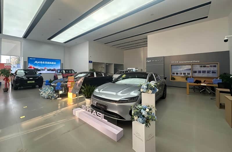新车展示区