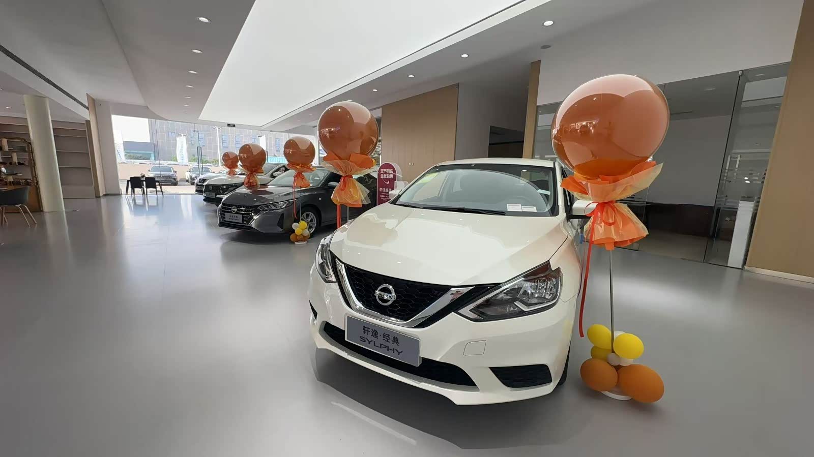 新车展示区