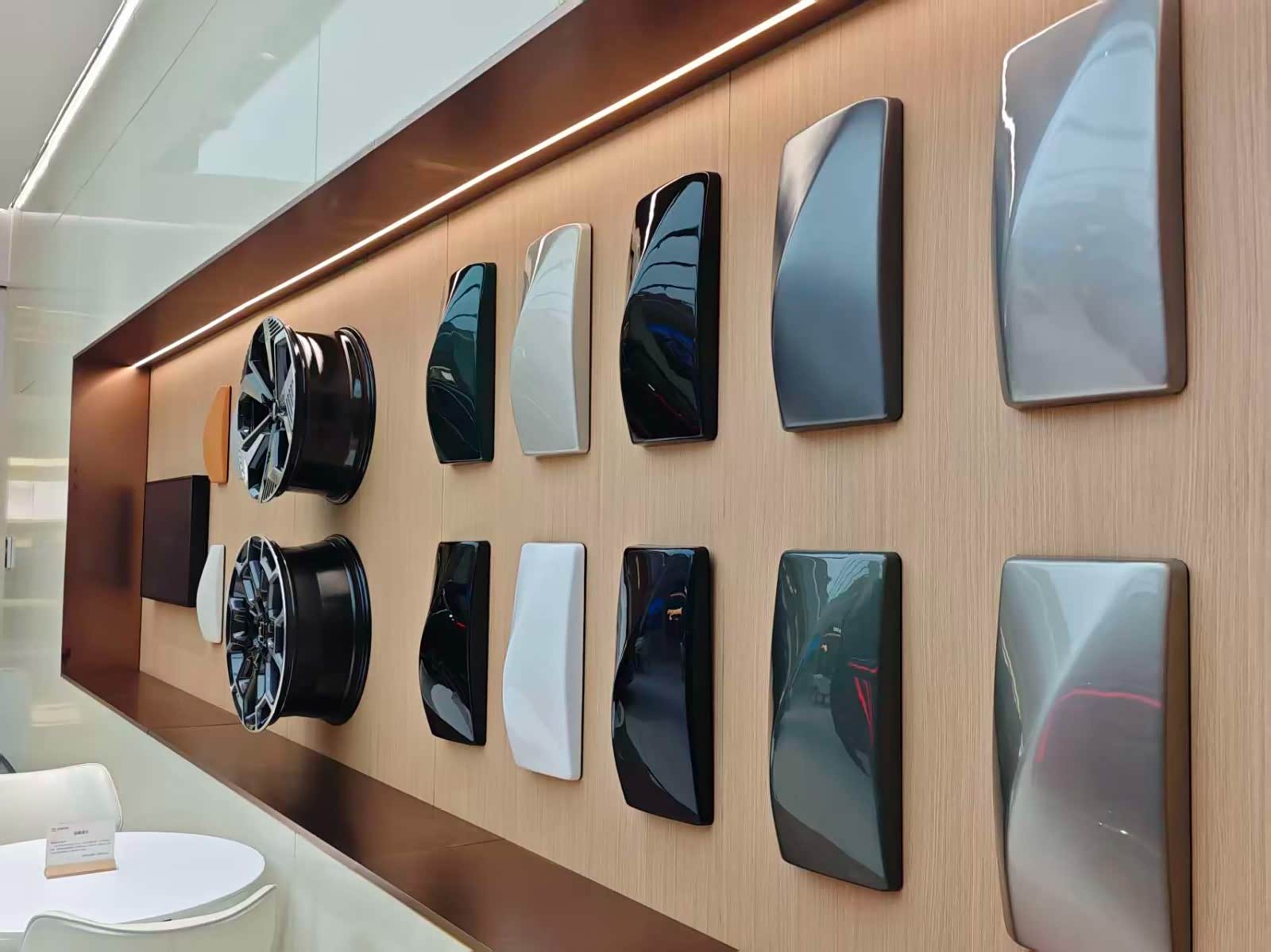 新车展示区
