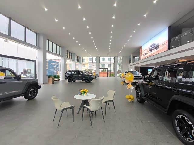 新车展示区