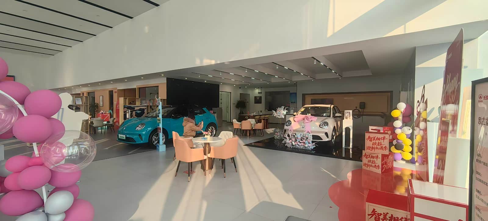 新车展示区