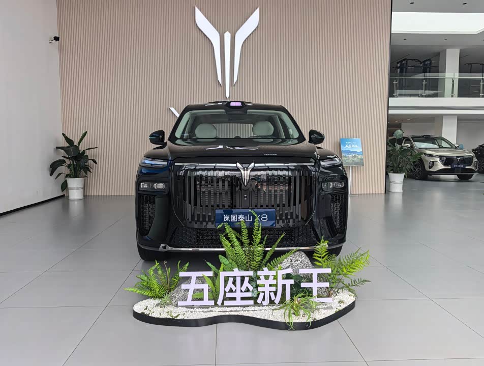 新车展示区