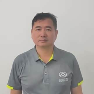 李明