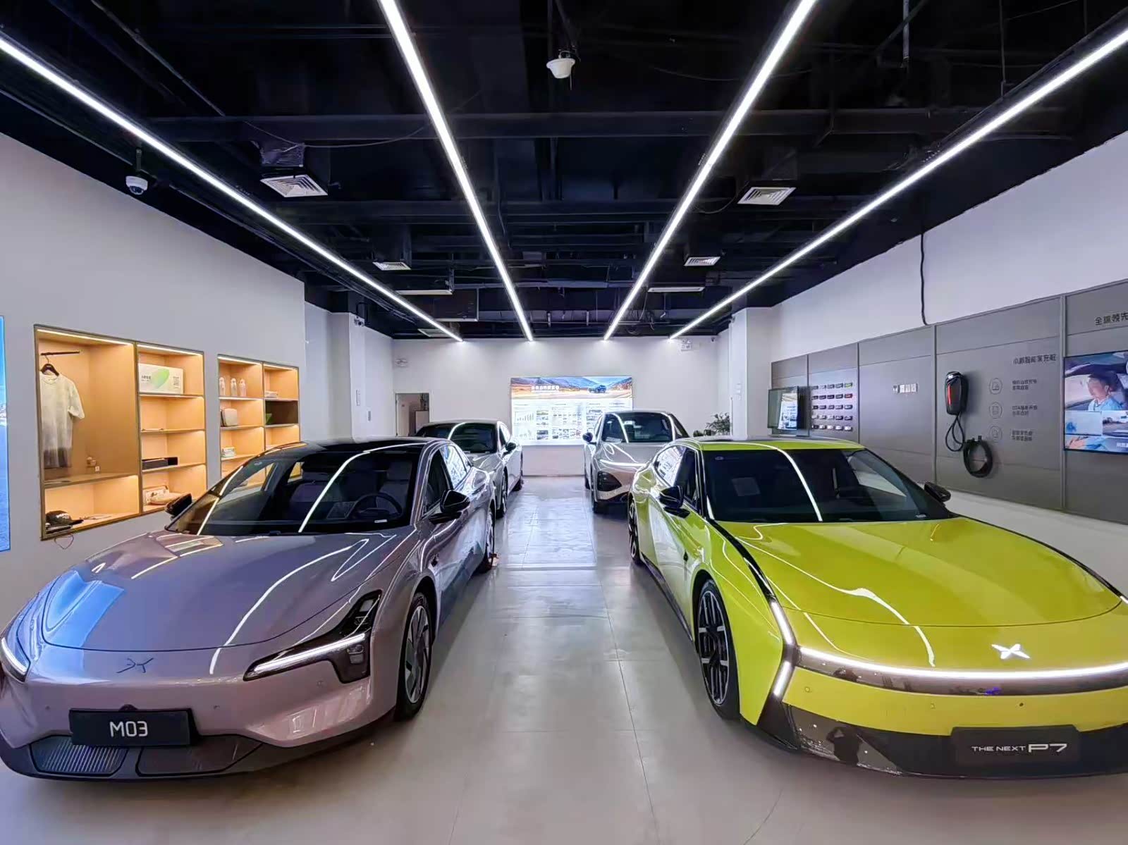 新车展示区