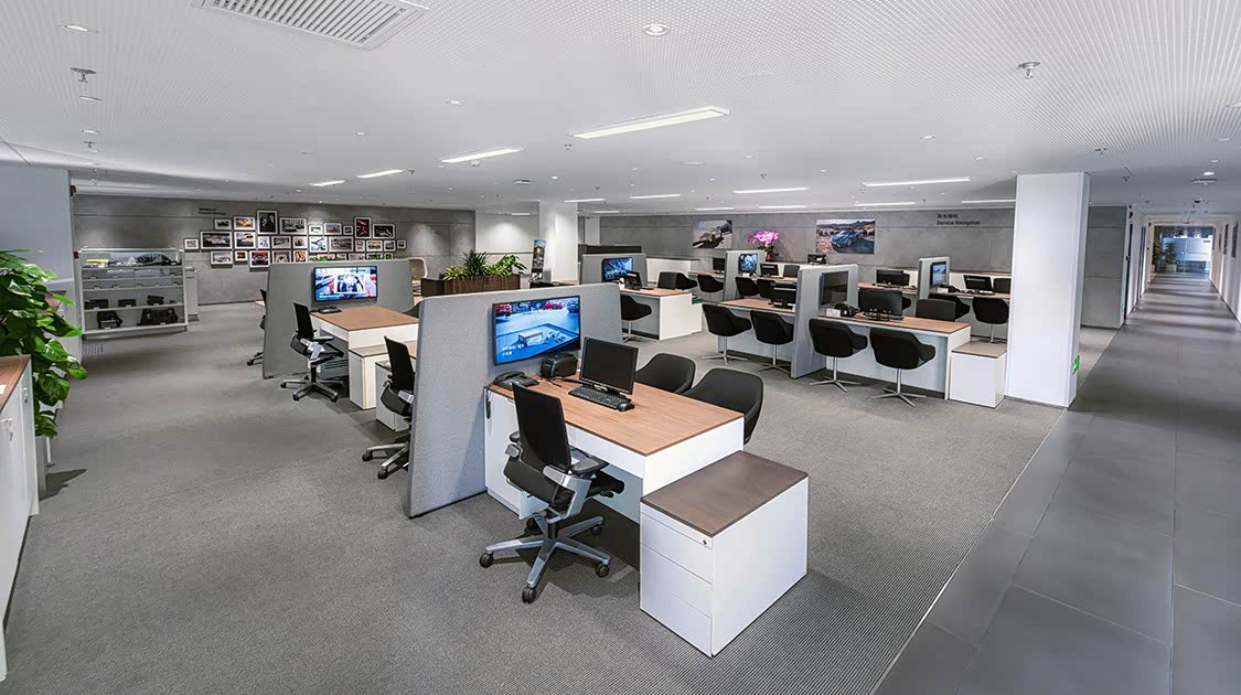 新车展示区