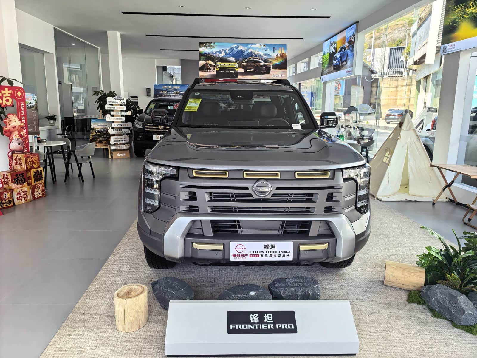 新车展示区
