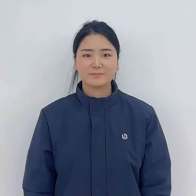 李佳佳