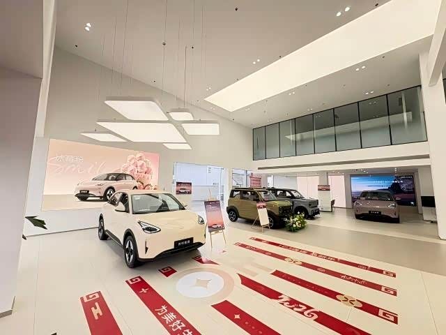 新车展示区