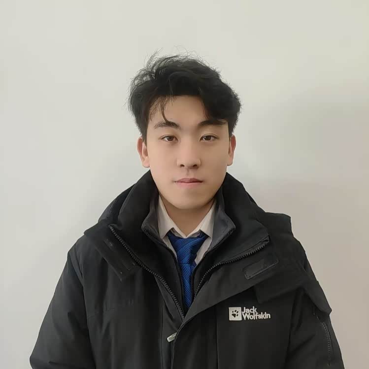 潘越