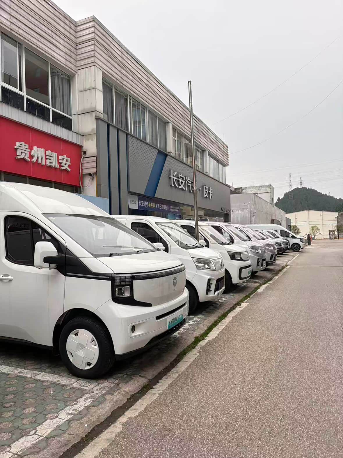 新车展示区