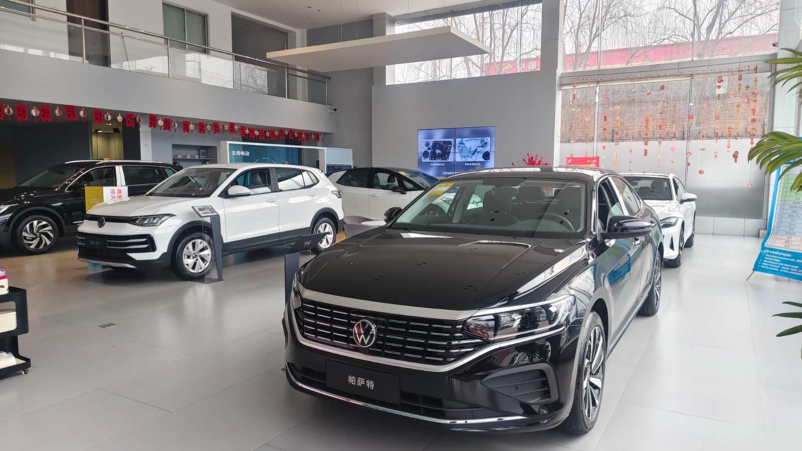 新车展示区