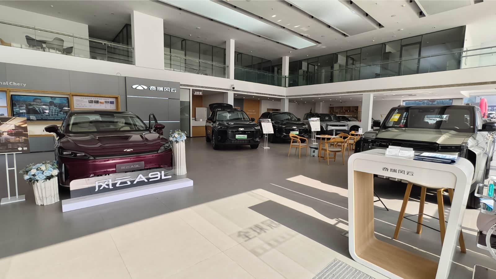 新车展示区