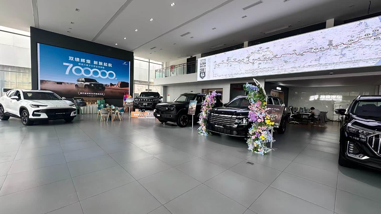 新车展示区