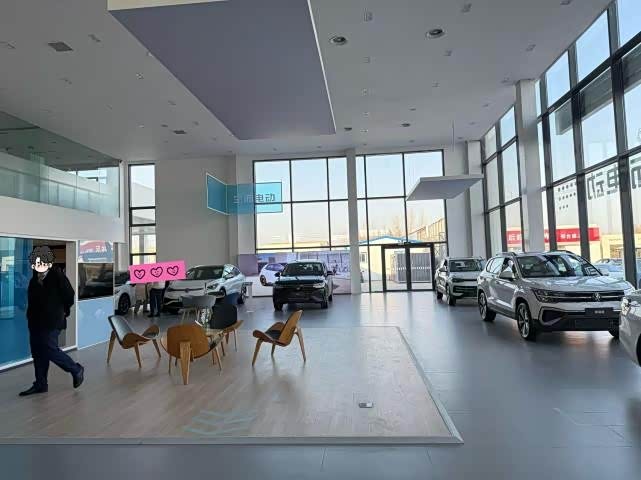 新车展示区