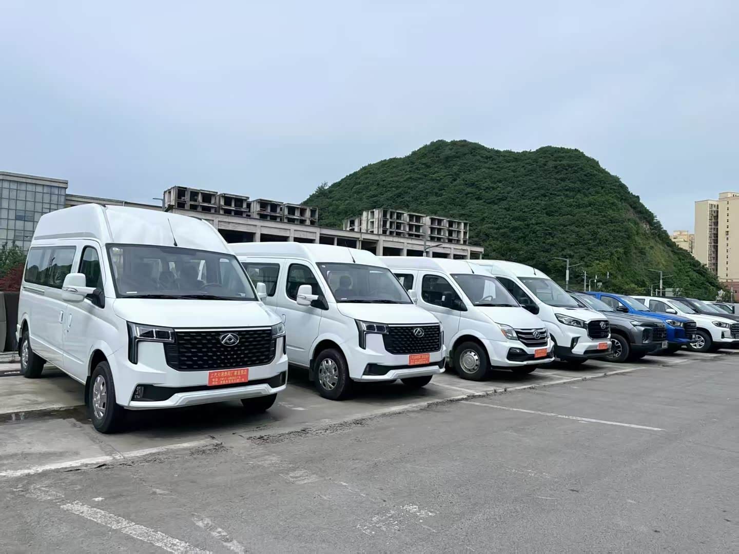 新车展示区