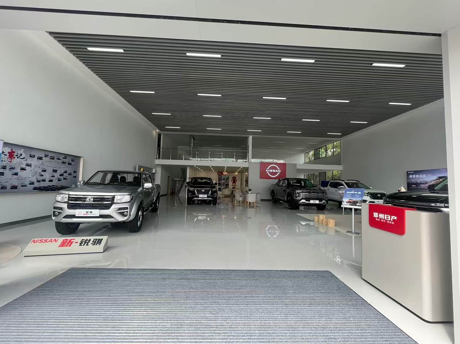新车展示区