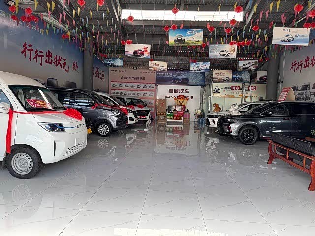 新车展示区
