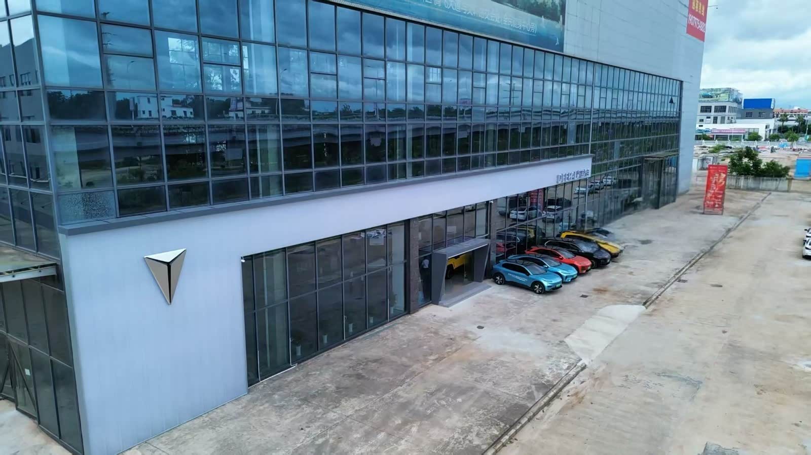 深蓝汽车赣州赣南汽车城店