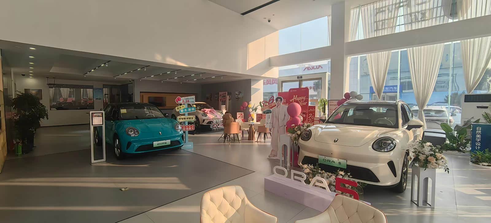新车展示区