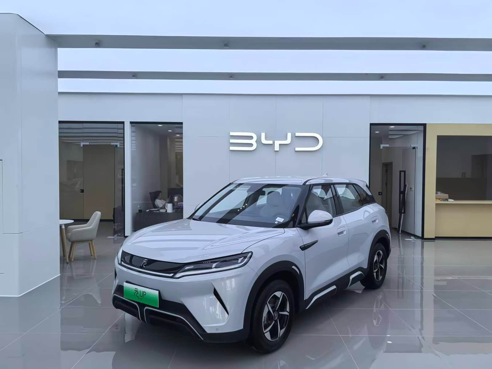 新车展示区